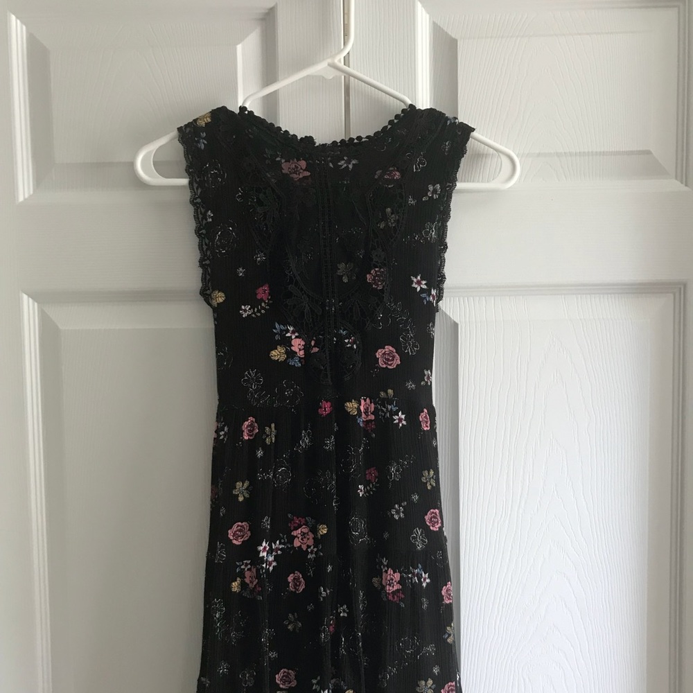 Girls sleeveless floral dress